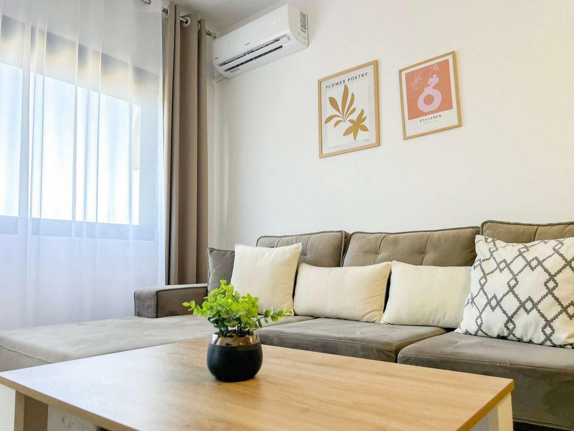 Arberia 848 * Durrës